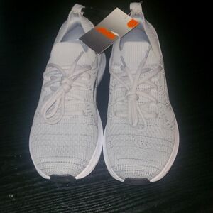 Sneakers Avila size 8 woman